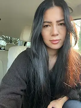 Snapshot of clairewntr chatting on 01-18-26, 12:53 clairewntr online show from 01-18-26, 12:53