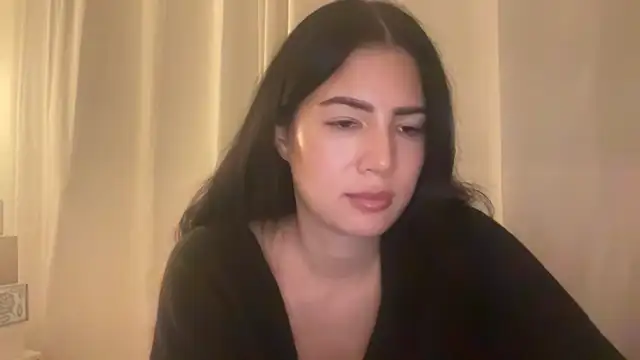 Snapshot of clairewntr chatting on 02-21-26, 10:33 clairewntr online show from 02-21-26, 10:33