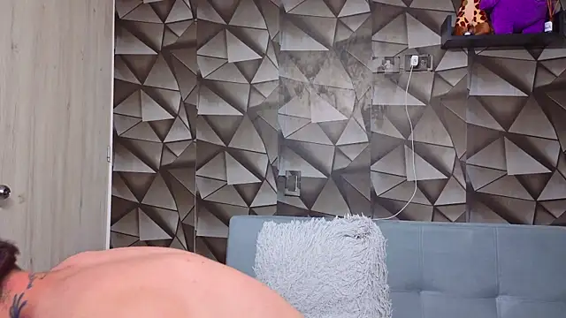 Latino stud4u online show from 03-27-26, 02:06