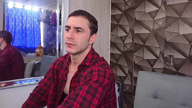 Latino stud4u online show from 05-21-26, 06:15