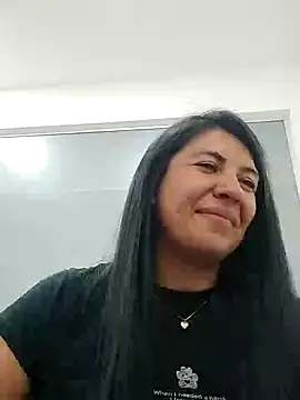 aisha latina online show from 01-31-25, 09:05