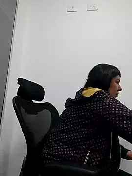 aisha latina online show from 02-12-25, 09:01