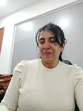 aisha latina online show from 03-20-25, 06:31