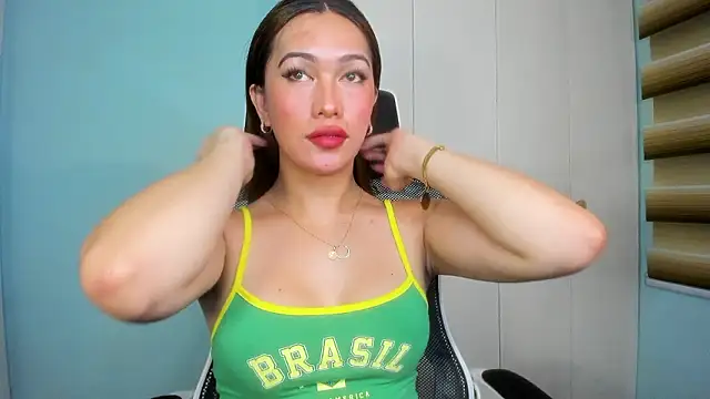 Snapshot of Jasmine_Elcock chatting on 12-07-24, 10:45 Jasmine Elcock online show from 12-07-24, 10:45