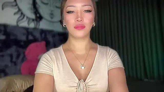 Snapshot of Jasmine_Elcock chatting on 02-18-25, 05:09 Jasmine Elcock online show from 02-18-25, 05:09