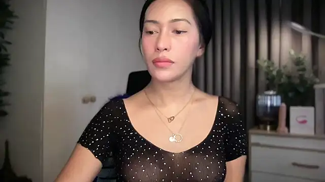 Jasmine Elcock online show from 05-22-26, 03:46