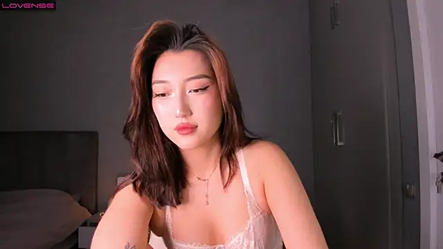 Snapshot of jin__ray chatting on 02-12-25, 02:43 jin ray online show from 02-12-25, 02:43