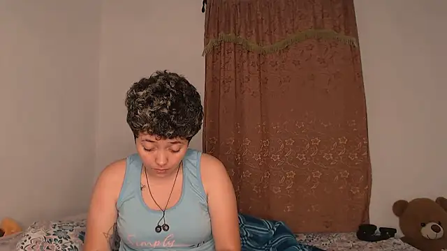 Snapshot of kathy_luisa chatting on 06-10-26, 09:46 kathy luisa online show from 06-10-26, 09:46
