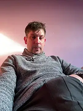 Snapshot of Taxidriver1988 chatting on 12-28-24, 02:53 Taxidriver1988 online show from 12-28-24, 02:53