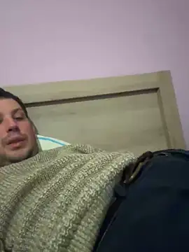 Snapshot of Taxidriver1988 chatting on 01-12-25, 09:29 Taxidriver1988 online show from 01-12-25, 09:29