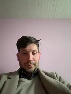 Snapshot of Taxidriver1988 chatting on 01-15-25, 03:39 Taxidriver1988 online show from 01-15-25, 03:39