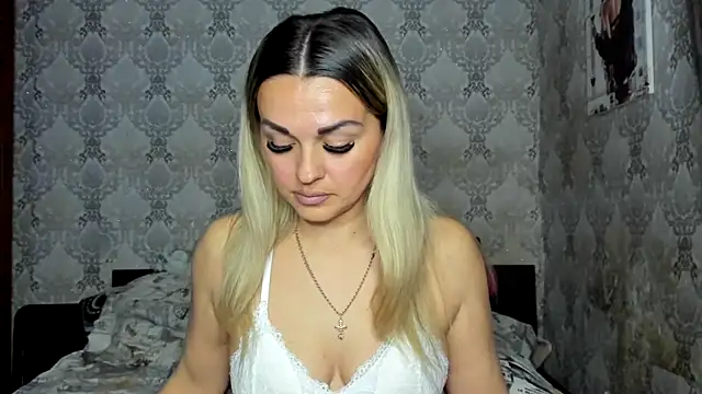 NicoletMoore online show from 03-19-26, 08:35