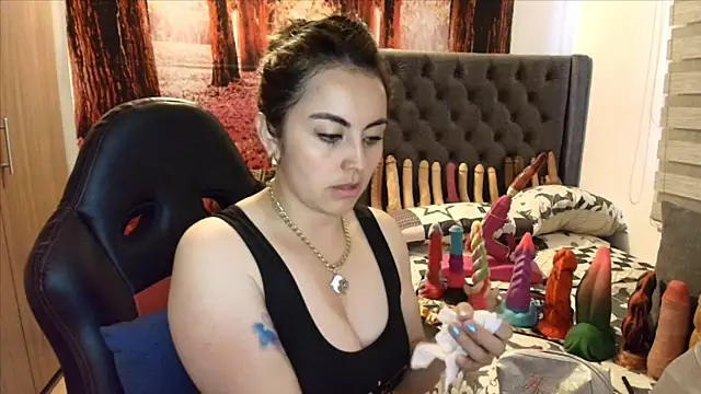 sofia23dirty online show from 12-17-25, 05:52