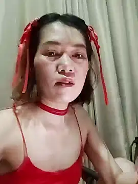 Snapshot of Little_suzy5 chatting on 01-29-25, 06:28 Little suzy5 online show from 01-29-25, 06:28