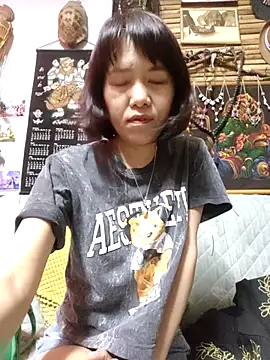 Snapshot of Little_suzy5 chatting on 11-21-25, 05:11 Little suzy5 online show from 11-21-25, 05:11