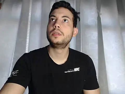 Armando 2002 online show from 01-27-25, 02:02