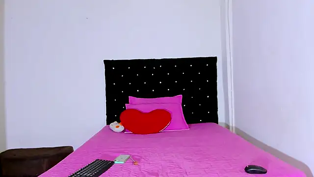 Snapshot of valen_colombian69 chatting on 02-10-25, 10:53 valen colombian69 online show from 02-10-25, 10:53