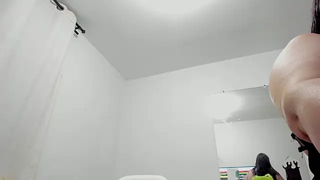 esmeraldamfc online show from 03-04-25, 12:29