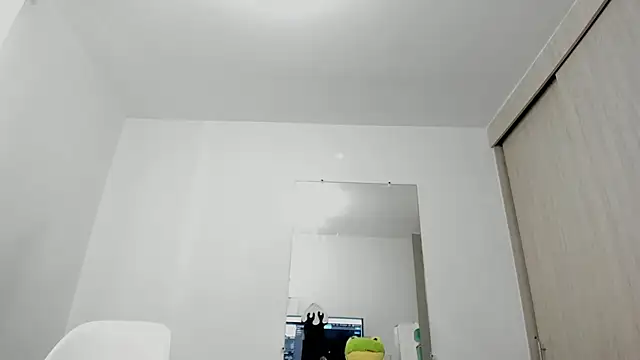 esmeraldamfc online show from 03-15-25, 09:27