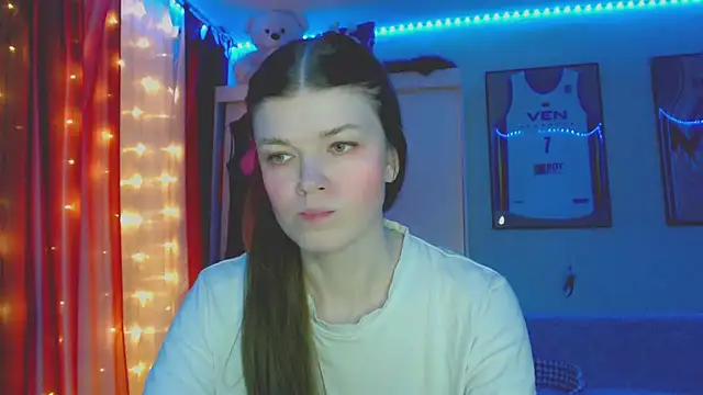Snapshot of Klementa chatting on 05-18-26, 06:58 Klementa online show from 05-18-26, 06:58
