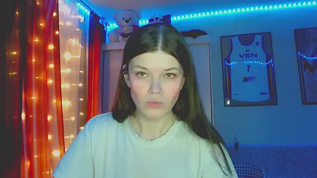 Snapshot of Klementa chatting on 05-24-26, 07:08 Klementa online show from 05-24-26, 07:08
