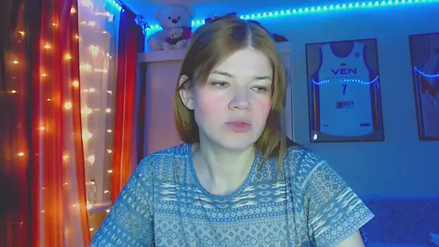 Snapshot of Klementa chatting on 05-27-26, 07:44 Klementa online show from 05-27-26, 07:44
