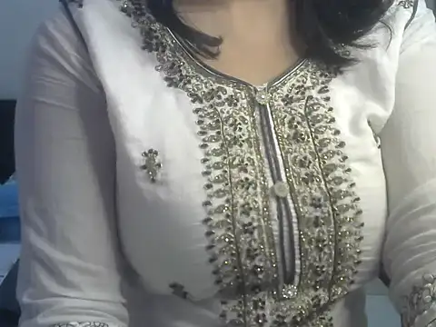 Snapshot of SiaraSiyA chatting on 01-15-25, 09:24 SiaraSiyA online show from 01-15-25, 09:24