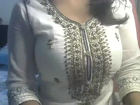 Snapshot of SiaraSiyA chatting on 02-12-25, 06:51 SiaraSiyA online show from 02-12-25, 06:51