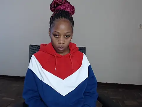 QUEENMANDYY online show from 07-28-26, 11:39