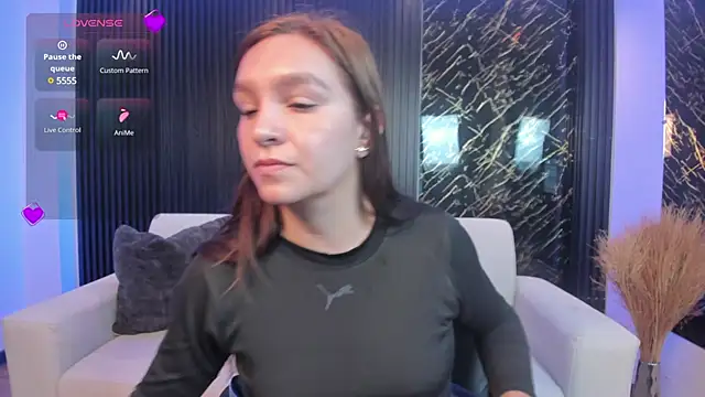 miataylorr1 online show from 02-21-25, 12:06