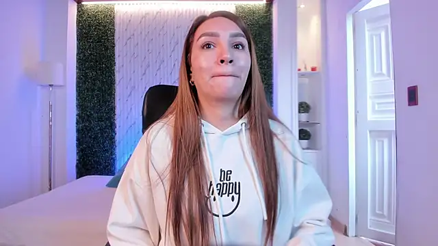 miataylorr1 online show from 10-03-25, 12:24