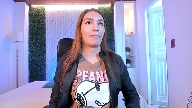 miataylorr1 online show from 10-09-25, 12:03