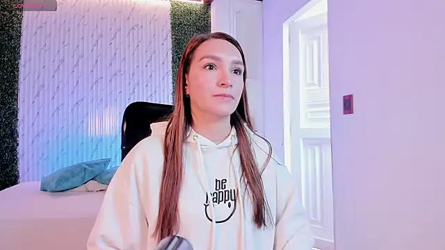 miataylorr1 online show from 04-08-26, 01:33