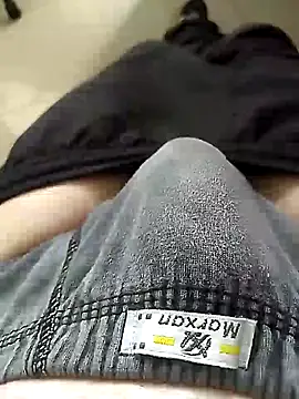 Snapshot of shiiank chatting on 04-23-26, 12:29 shiiank online show from 04-23-26, 12:29