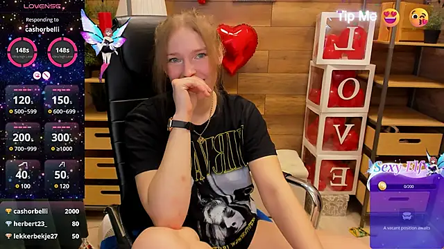  fiona Love online show from 03-11-25, 01:16