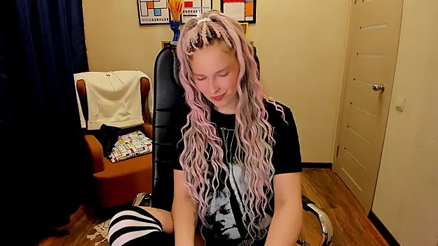  fiona Love online show from 02-25-26, 08:07