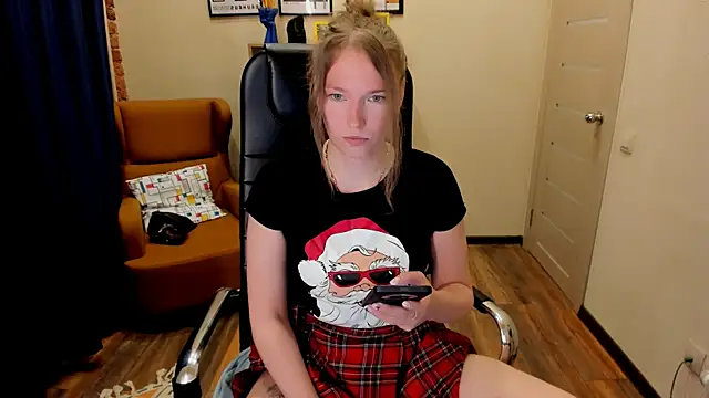  fiona Love online show from 04-14-26, 08:04