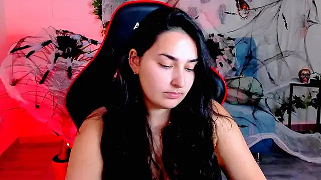 CeceliaJohnson online show from 10-24-25, 08:11