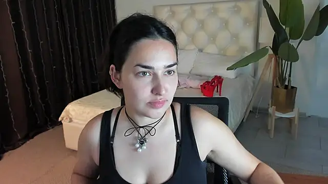 Snapshot of CeceliaJohnson chatting on 06-23-26, 06:11 CeceliaJohnson online show from 06-23-26, 06:11
