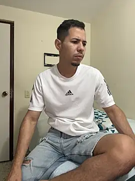 Snapshot of steven_clain chatting on 09-24-25, 09:12 steven clain online show from 09-24-25, 09:12