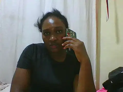 Snapshot of cute_lavenda chatting on 09-27-25, 06:13 cute lavenda online show from 09-27-25, 06:13