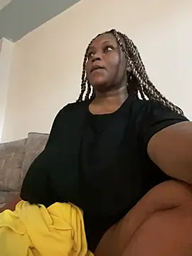 Snapshot of Hyra_Ari chatting on 03-22-25, 09:31 Hyra Ari online show from 03-22-25, 09:31