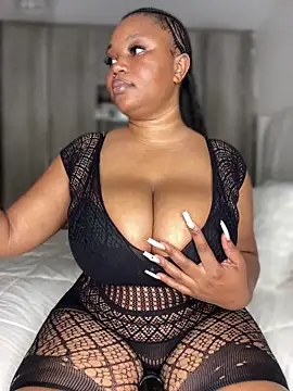 Hyra Ari online show from 02-08-26, 06:22