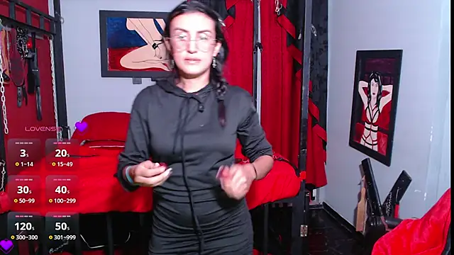 Snapshot of lorna_cox_bdsm chatting on 01-05-25, 01:03 lorna cox bdsm online show from 01-05-25, 01:03