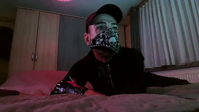 Danny Guy online show from 01-12-26, 04:23