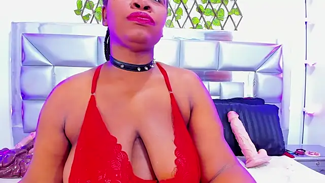 Snapshot of SweeT_Ebonyyx chatting on 10-12-25, 02:21 SweeT Ebonyyx online show from 10-12-25, 02:21