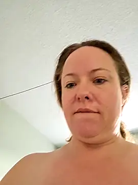 julimonroe online show from 02-09-26, 03:05