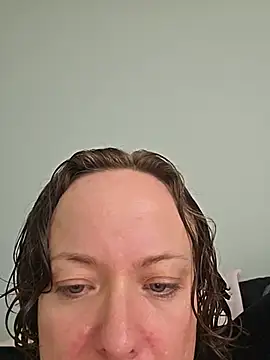 Snapshot of julimonroe chatting on 05-24-26, 08:14 julimonroe online show from 05-24-26, 08:14