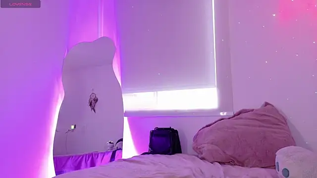 Lia Tinez online show from 04-16-26, 10:23