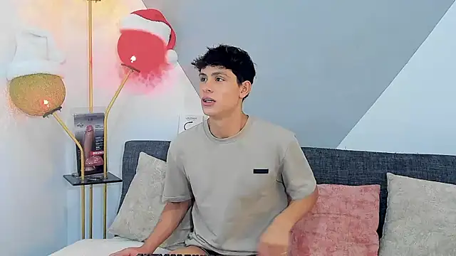 Snapshot of logan_thomas chatting on 12-19-24, 08:13 logan thomas online show from 12-19-24, 08:13